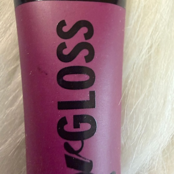 🩷5/$10 J2 Professional Burgundy Lip Gloss - Picture 3 of 6